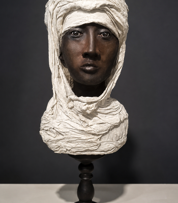 Bustes